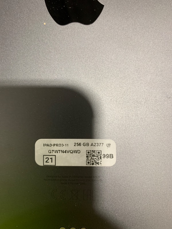 Photo 1 of Apple 2021 11-inch iPad Pro (Wi-Fi, 256GB) - Space Gray (Renewed)
