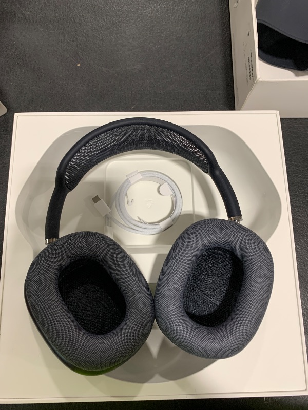 Photo 1 of Apple AirPods Max Wireless Over-Ear Headphones, Pro-Level Active Noise Cancellation, Transparency Mode, Personalized Spatial Audio, USB-C Charging, Bluetooth Headphones for iPhone - Midnight
