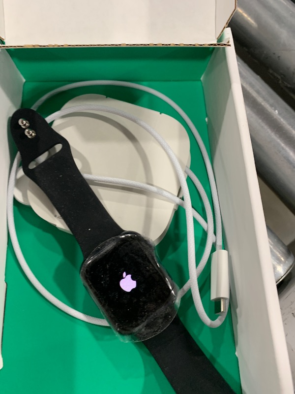 Photo 1 of Apple Watch Series 8 (GPS, 45mm) Midnight Aluminum Case with Midnight Sport Band (Renewed Premium)