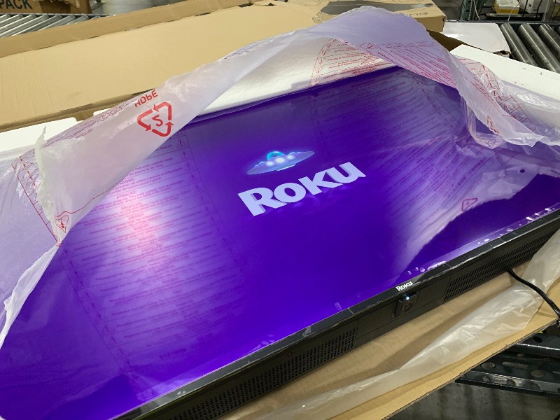 Photo 1 of Roku Smart TV 2025 – 50-Inch Select Series, 4K HDR TV – RokuTV with Enhanced Voice Remote – Flat Screen LED Television with Wi-Fi for Streaming Live Local News, Sports, Family Entertainment