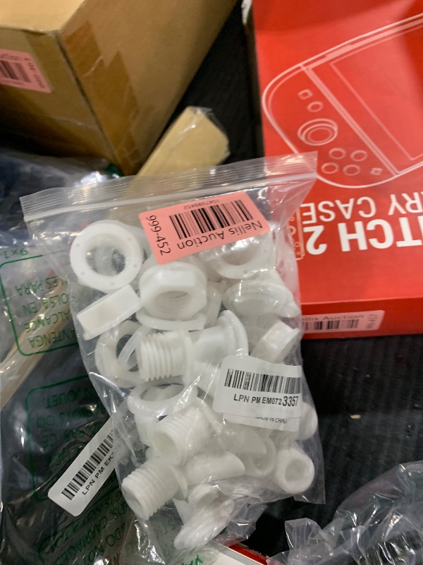 Photo 1 of 10Pcs Push Button Water Spigot Cooler Spigot Replacement,Compatible with Igloo 2, 3, 5 and 10 Gallon Beverage Coolers,Igloo Cooler Replacement Parts,Durable Spigot for 5 Gallon Bucket,BPA Free (White)