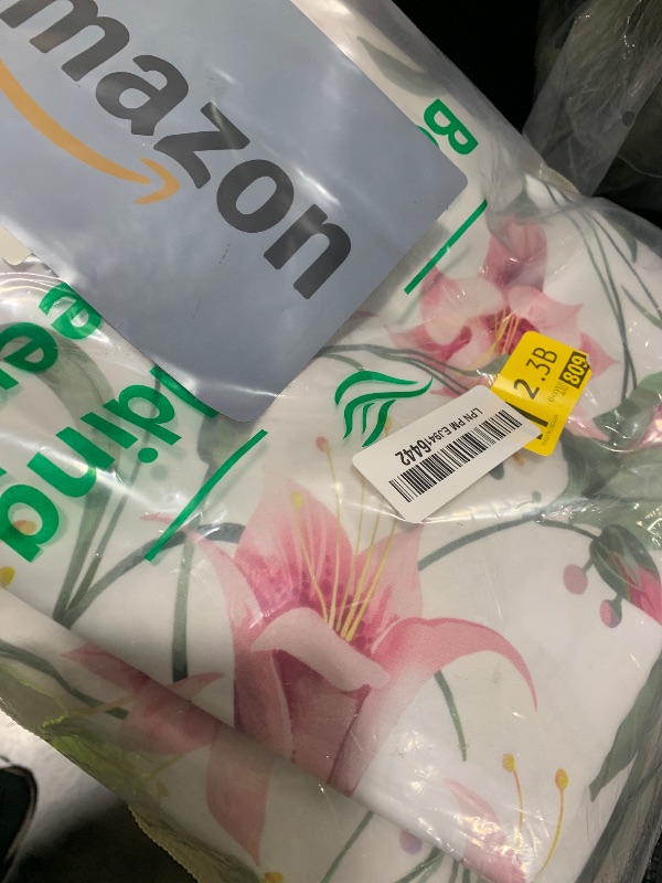 Photo 1 of 
RUVANTI 100% Cotton Sheets Queen Size Set, 4 Pieces, Soft & Breathable Percale Weave Bedding, Deep Pocket 16", Hotel Standard, Crisp Cool Feeling, Durable, Perfect Floral Bed Sheet, Aroma
Visit the RUVANTI Store