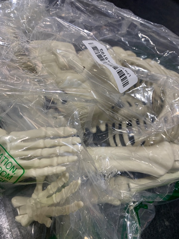 Photo 1 of 36" Skeleton Halloween Decorations, 3FT Realistic Full Body Movable Posable Joints Skeleton, Creepy Halloween Plastic Skeleton for Graveyard Decorations, Haunted House Props Indoor/Outdoor Decor