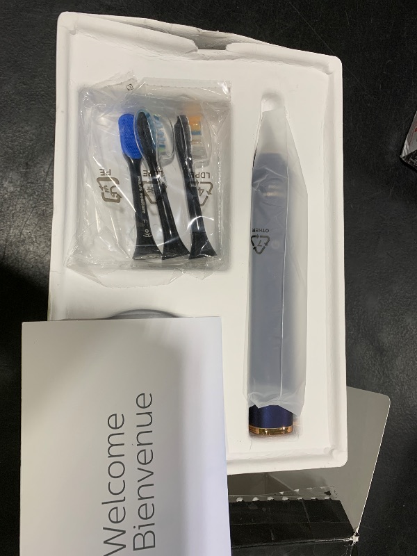 Photo 1 of Philips Sonicare DiamondClean Smart 9500 Electric Toothbrush, Sonic Toothbrush with App, Pressure Sensor, Brush Head Detection, 5 Brushing Modes and 3 Intensity Levels, Black, Model HX9923/11