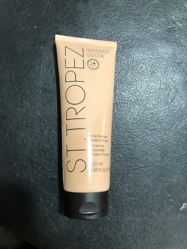 Photo 1 of St.Tropez Instant Glow Face & Body Bronzer Makeup, Medium/ Dark Shade, Smudge-Proof Body Makeup, Vegan, Natural & Cruelty Free, 3.4 Fl Oz