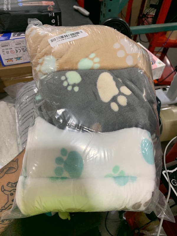 Photo 1 of 1 Pack 3 Puppy Blankets Super Soft Warm Sleep Mat Cute PAW Print Blanket Fleece Pet Blanket Flannel Throw Dog Blankets for Small Dogs Puppy Cats,Gray/White/Brown-Large(40"x30")
