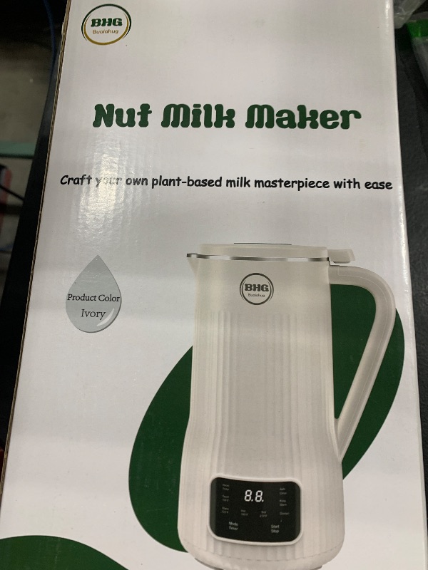 Photo 1 of BUAIAHUG 20oz Nut Milk Maker Machine - Multi-Functional Automatic Almond with 10 Blades, Plant-Based, Oat, Soy, and Dairy Free Beverages 12 Hours Timer/Auto-clean/Room Temp/Keep Warm/Boil, White