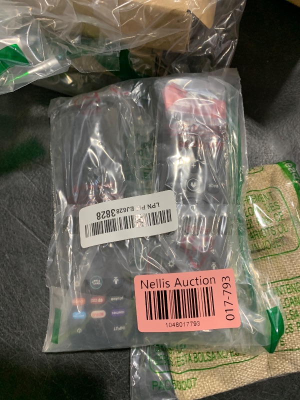 Photo 1 of [2 Packs] Universal Vizio Remote XRT260 ?No Voice ?Fit for All VIZIO Smart TV Smartcast 4K P-Series V-Series D-Series M-Series XRT136 XRT140 with Hbomax,Netflix,PrimeVideo,Plutotv,iHeartRadio,Crackle