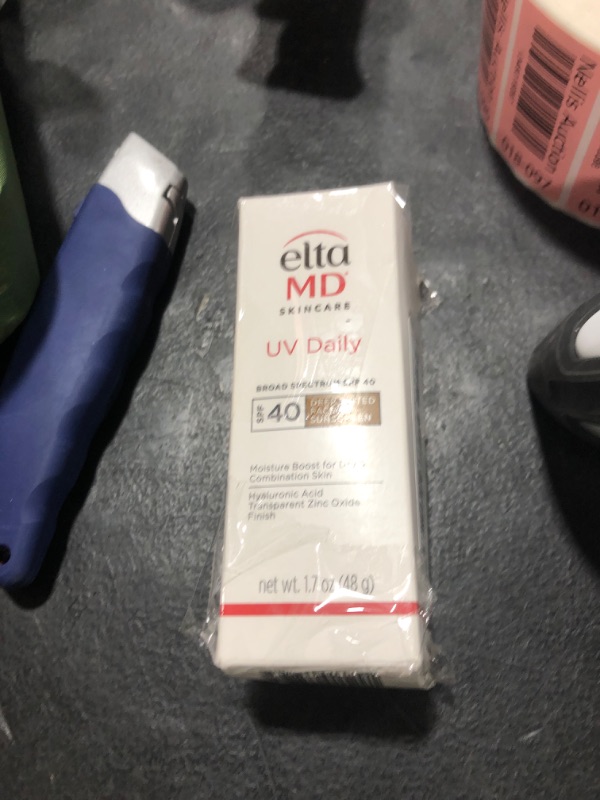 Photo 1 of EltaMD UV Daily Deep Tinted SPF 40 Face Sunscreen Moisturizer with Zinc Oxide, Tinted Daily Face Moisturizer with SPF, Sunscreen for Dry Skin,1.7 oz Pump