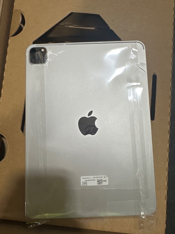 Photo 1 of Apple 2021 11-inch iPad Pro, Wi?Fi, 256GB, Silver (Renewed)