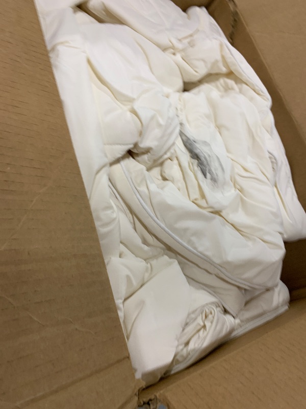 Photo 1 of Cozy Bliss Cooling Comforter Queen Size, Cooling Blankets for Hot Sleepers and Night Sweats, Cream Summer Comforter for Queen Size Bed, Breathable Soft Lightweight Silk Smooth