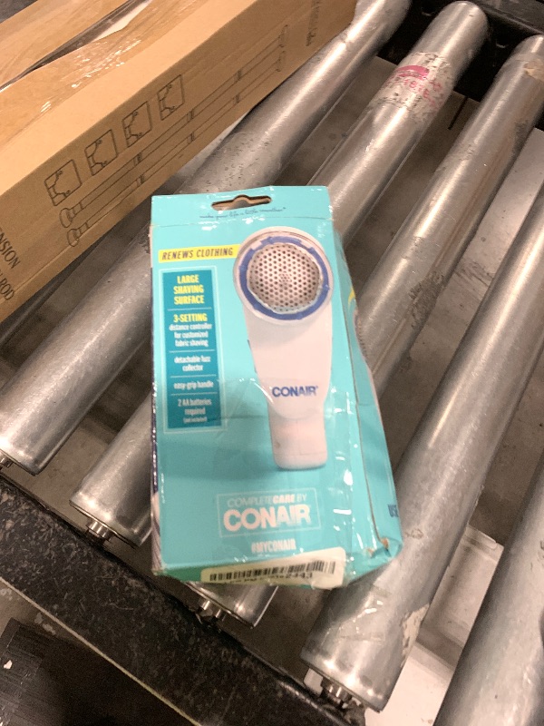 Photo 1 of Conair Fabric Shaver and Lint Remover, Battery Operated Portable Fabric Shaver, White