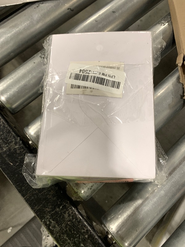 Photo 1 of 100 Pack White 4x6 Envelopes, Contour Flap A4 Envelopes for Engagement Invites, Weddings Invitation, announcements, Baby shower, Perfect for RSVP Card 120gsm, 4.5 x 6.4 Inches - 100% Recycled