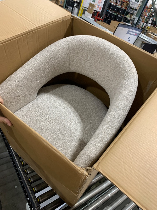 Photo 1 of Modrest Angie - Modern Beige Fabric Dining Chair
