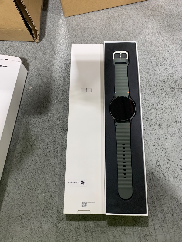 Photo 1 of Samsung Galaxy Watch 7 40mm Bluetooth AI Smartwatch w/Energy Score, Wellness Tips, Heart Rate Tracking, Sleep Monitor, Fitness Tracker, 2024, Green [US Version, 1Yr Manufacturer Warranty]