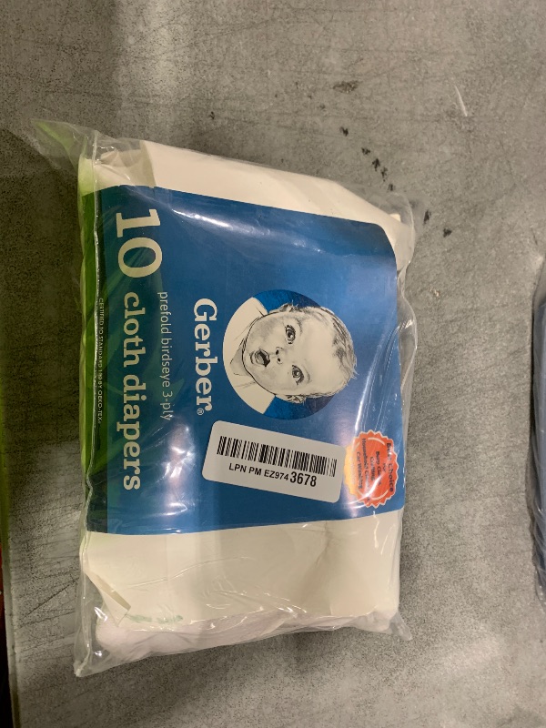 Photo 1 of Gerber Unisex Baby Boys Girls Birdseye Prefold Cloth Diapers Multipack White 3-Ply 10 Pack