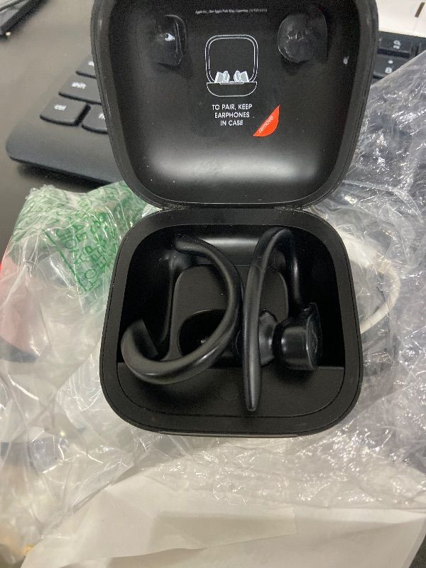 Photo 1 of SELLING FOR PARTS ONLY --------------------------------- Beats Powerbeats Pro Wireless Earbuds - Apple H1 Headphone Chip, Class 1 Bluetooth Headphones, 9 Hours of Listening Time, Sweat Resistant, Built-in Microphone - Black