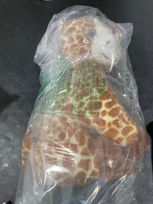 Photo 1 of Honoson 5 Pcs Giraffe Stuffed Animals Set 18'' Large Mommy Giraffe Plush with 4 Cute Baby Zippered Tummy Soft Gift for Boy Girl Birthday Graduation Favor Forest Party(Sitting)