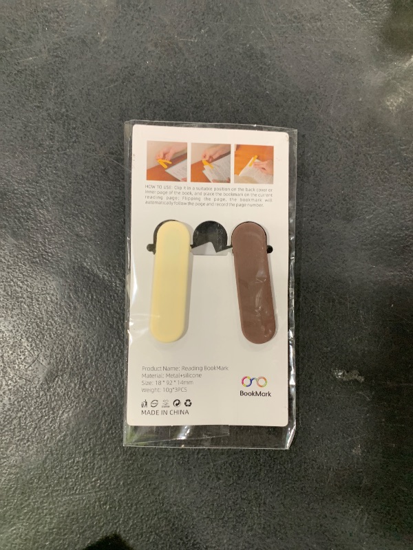 Photo 1 of 3Pcs Bookmark Book Marks, Silicone Book Marks for Reading Women Men Kids Book Lovers, Automatic Book Mark Smart Book Marker Clip Page Holder Reading Accessories School Supplies Gifts for Students