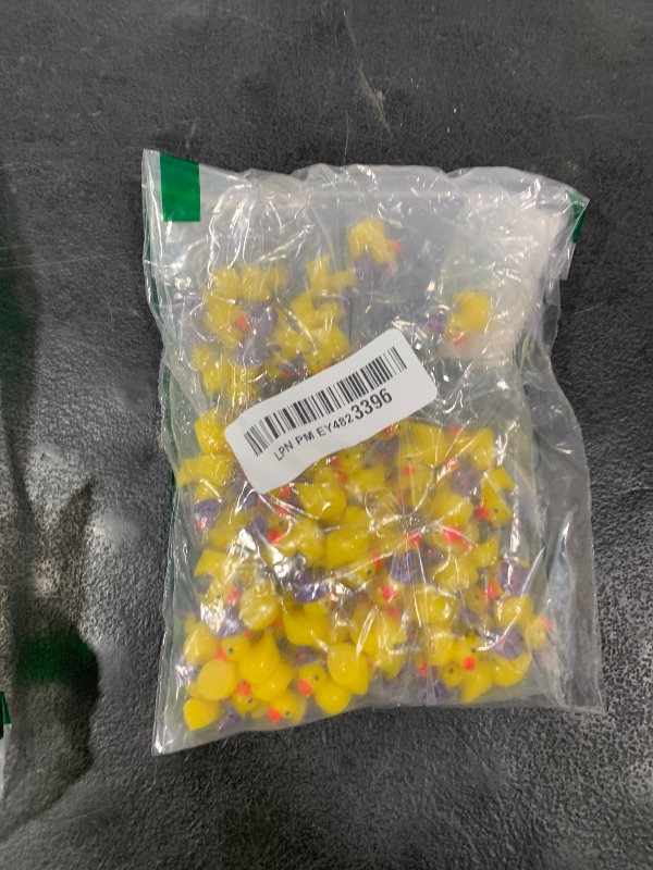 Photo 1 of 100pcs Mini Resin Ducks Bulk, Miniature Halloween Ducks Small Witch Hat Resin Duck Figurine Tiny Resin Ducks for Crafts School Halloween Decoration (1 Style)