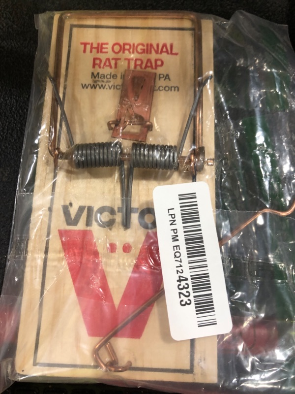 Photo 1 of Victor M200 Metal Pedal Sustainably Sourced FSC Wood Humane Snap Rat Trap -1 Wooden Traps