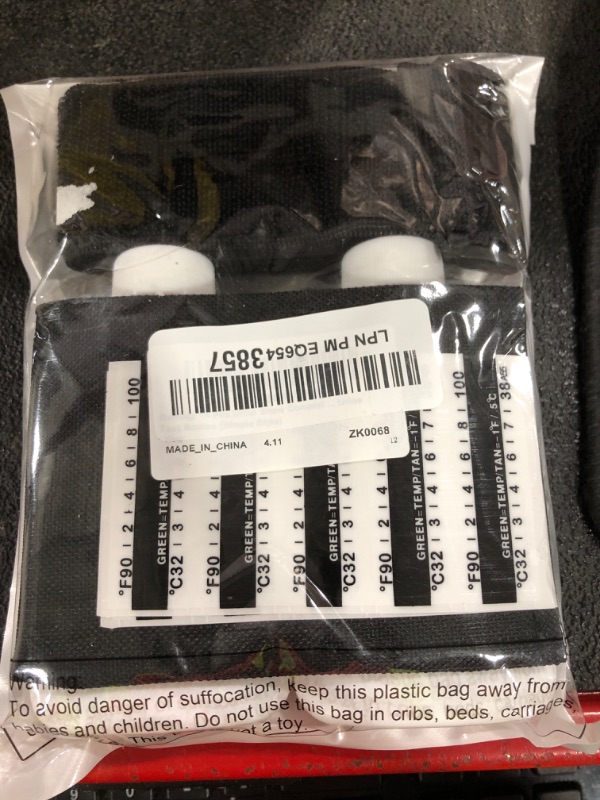 Photo 1 of Remagr 14 Pcs Urine Show Complete Kit 2 Portable Empty Bottles 10 Adhesive Temperature Show Strip Hidden Leg Strap Urine Oxford Pouch Urine Test Bottles (Simple Style)