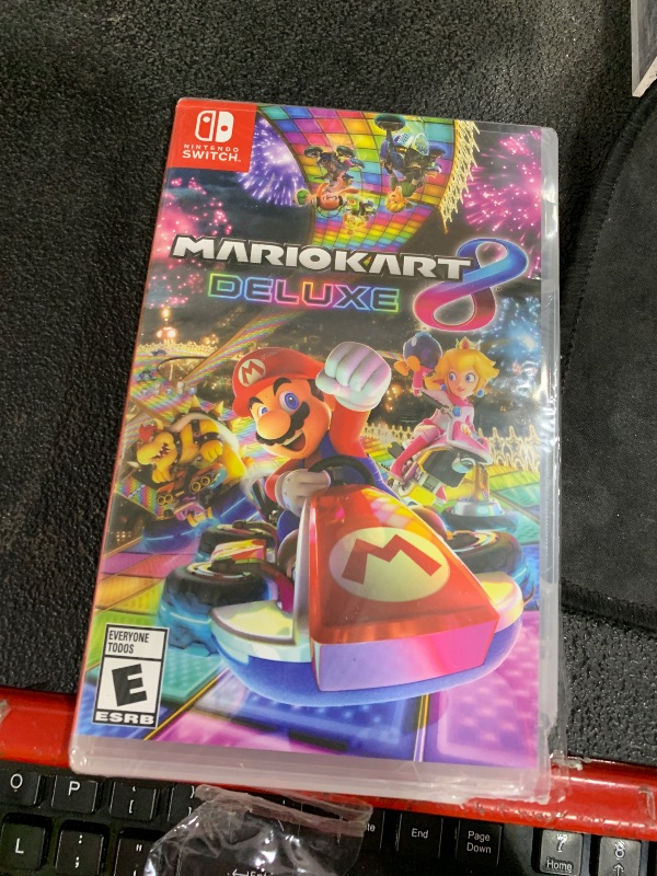 Photo 1 of Nintendo Switch Mario Kart Deluixe