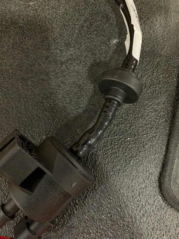 Photo 1 of Vapor Canister Purge Solenoid Valve 55573017 for Chevrolet Chevy Cruze Sonic Trax Buick Encore 1.4L L4 Replace PV704, 2M1338, CP781, CP870 EVAP Vent Purge Control Valve