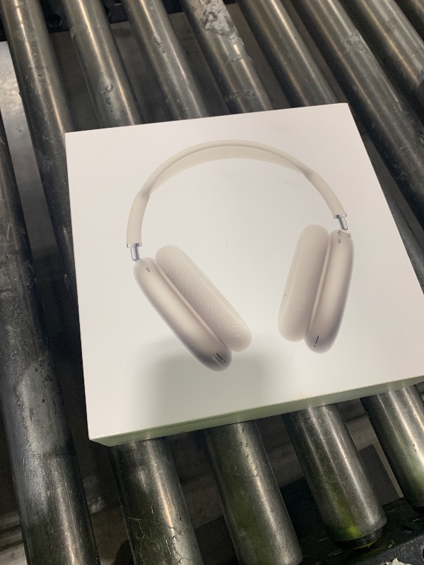 Photo 1 of Apple AirPods Max Wireless Over-Ear Headphones, Pro-Level Active Noise Cancellation, Transparency Mode, Personalized Spatial Audio, USB-C Charging, Bluetooth Headphones for iPhone - Starlight