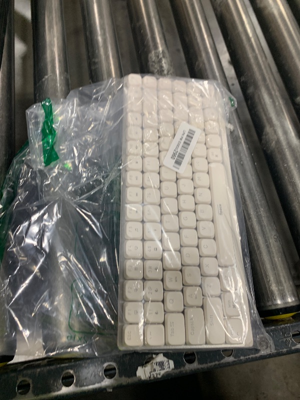 Photo 1 of SEUNKWANG EWEADN MK84 75% Wireless Low Profile Mechanical Keyboard Tri-Mode Connect with White Backlight Mechanical Keyboards Wireless, Brown Switch Bluetooth/2.4GHz/USB-C Wired Cute Keyboard-White