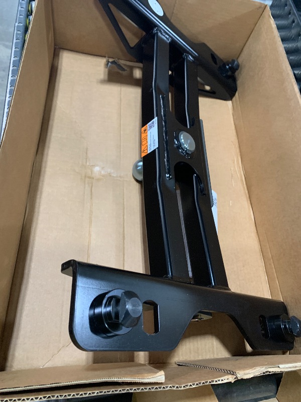 Photo 1 of Reese 30946 Max Duty Gooseneck Hitch, 14,000 lbs. Capacity, 2-5/16 Inch Ball Included, Exclusive use Max Duty Underbed Mounting System