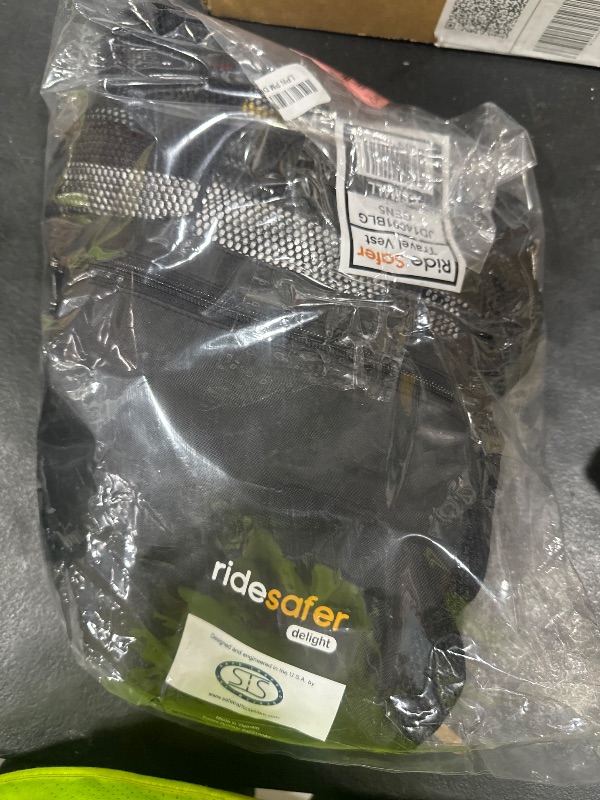 Photo 1 of RideSafer - Extra Small Black, Lightweight, Compact, Portable Car Seat - Perfect for Travel and Everyday Child Safety