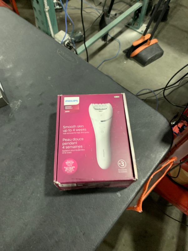 Photo 1 of Philips Beauty Epilator Series 8000 for Women, with 3 Accessories, BRE700/04