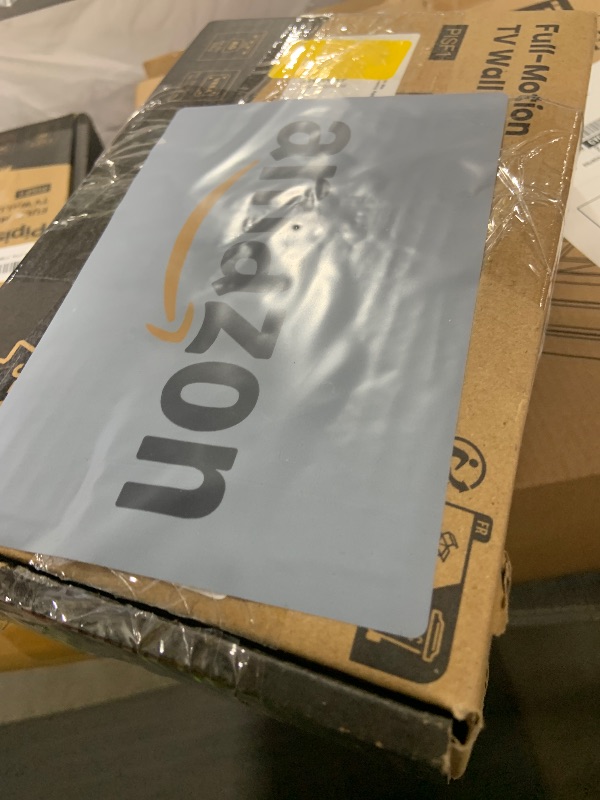 Photo 1 of Pipishell Full Motion TV Monitor Wall Mount Bracket Swivel Tilt Extension Rotation for Echo Show 21/15 and Most 13-42 Inch LED LCD Flat Curved Screen TVs & Monitors, Max VESA 200x200mm up to 44lbs