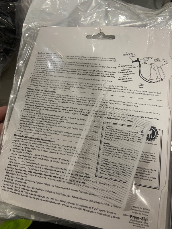 Photo 1 of Clothes Price Label Tagging Gun, Labeler Clothing Tag Attacher with 1000(±50) White Barbs Fasteners and 5 Extra Steel Needles