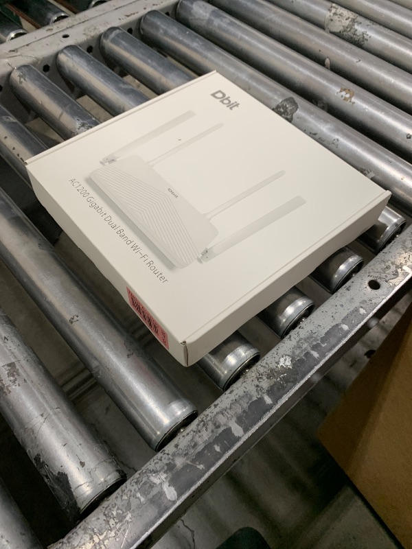 Photo 1 of DBIT AC1200 Gigabit WiFi Router 2.4GHz +5GHz Dual Band MU-MIMO Wireless Internet Router, 4 x 10/100/1000Mbps Ethernet Ports, 4 x 5dBi Antennas, Support Router, AP, Repeater Mode, EasyMesh, White
