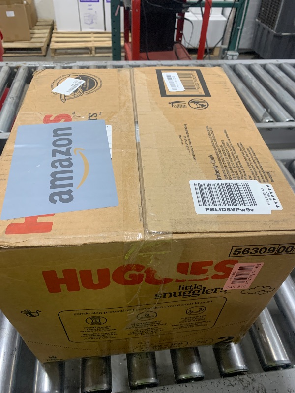 Photo 1 of Huggies Size 2 Diapers, Little Snugglers Baby Diapers, Size 2 (12-18 lbs), 186 Count (3 Packs of 62), Packaging May Vary