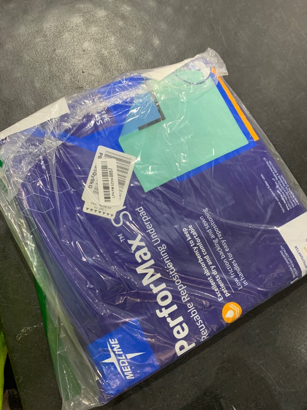 Photo 1 of Medline PerforMAX Shift Underpad, Reusable, Small, 34" x 36"
