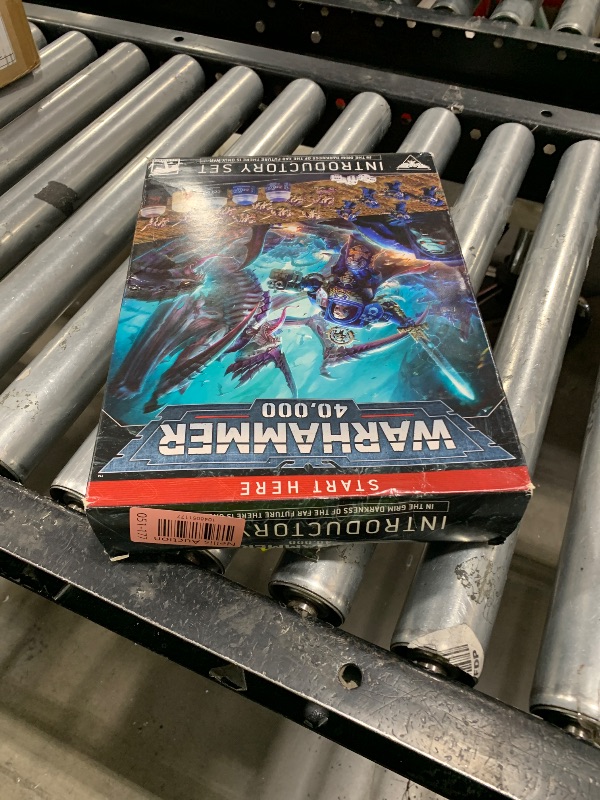 Photo 1 of Games Workshop - Warhammer 40,000: Introductory Set