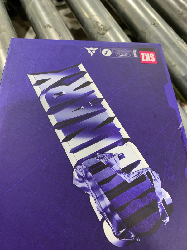 Photo 1 of Stray Kids ODDINARY 6th Mini Album Normal Version Contents+Tracking Kpop Sealed (RANDOM)