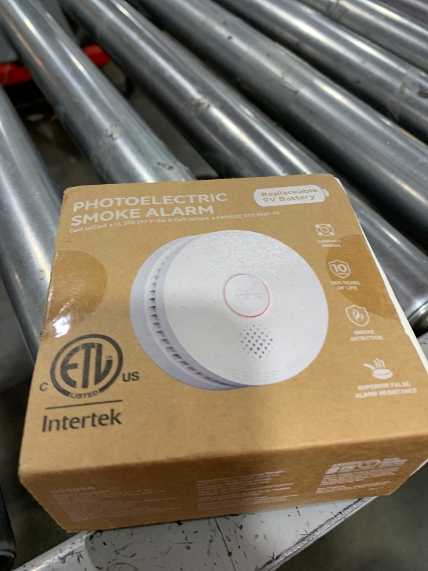 Photo 1 of Jemay  Detector Fire Alarms 9V Battery Operated with Photoelectric Sensor, Smoke Alarms Easy to Install, 1 Pack