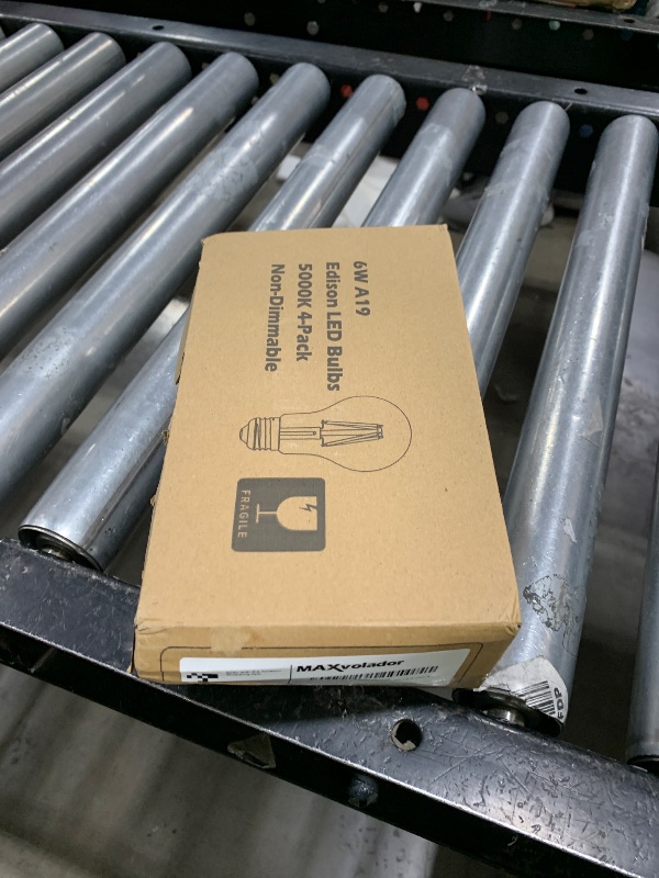 Photo 1 of MAXvolador 60W Equivalent E26 LED Filament Light Bulbs, 850LM Daylight White 5000K LED Edison Bulb, Non-Dimmable 6W A19 LED Bulb Medium Base, 4-Pack