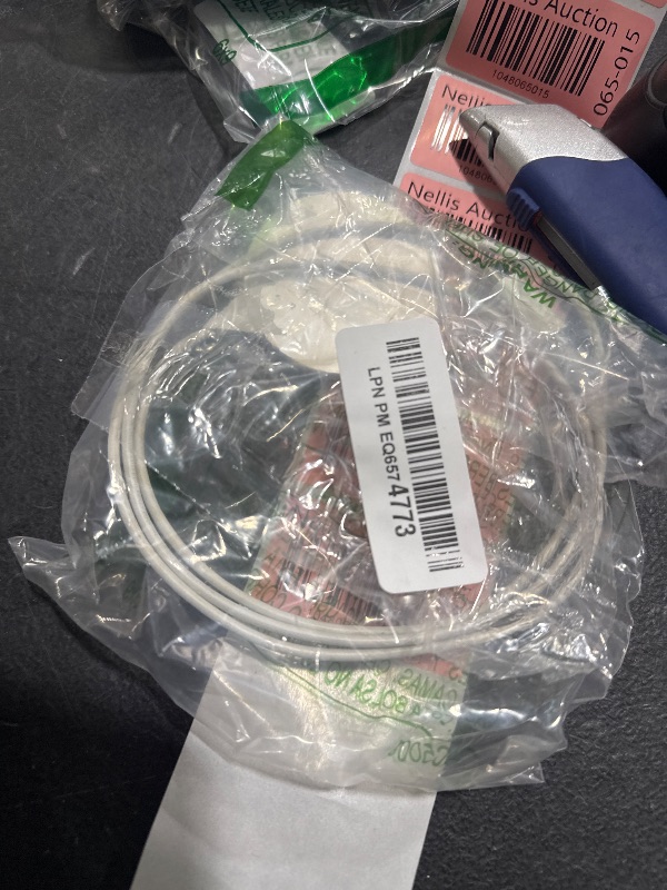 Photo 1 of Apple MagSafe Charger (2 m): Wireless Charger with Fast-Charging Capability