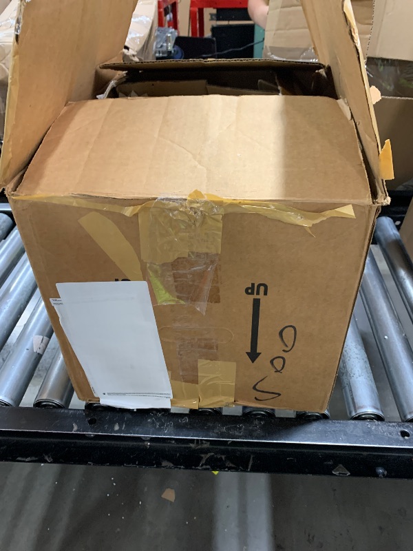Photo 1 of lamp unknown brand/size 