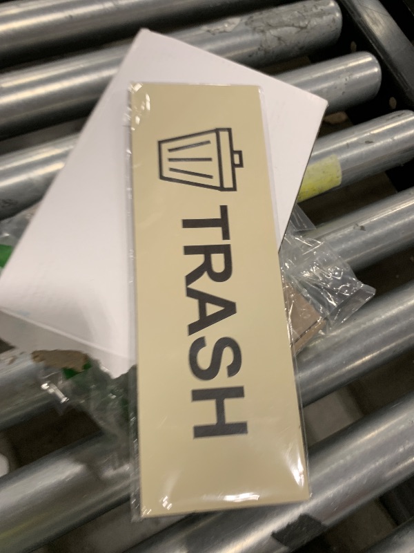 Photo 1 of  trash sign