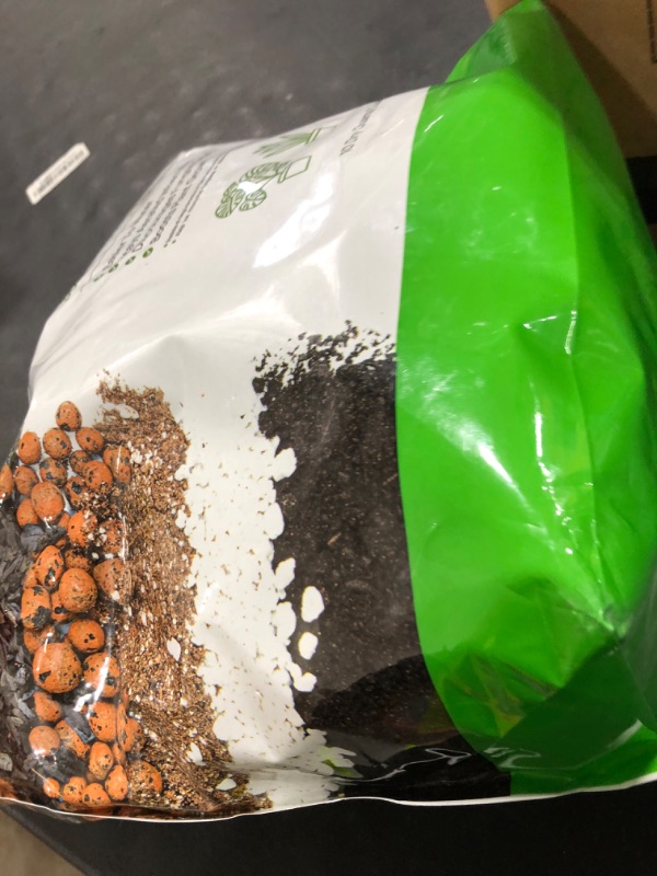 Photo 1 of Molly's Aroid Mix - Premium Soilless Potting Mix for Houseplants - Fast Draining, Chunky & Easier to Water vs. Soil for Indoor Plants - with Bark, Coco Chips, Worm Castings, Mycorrhizae 10 Dry Quarts