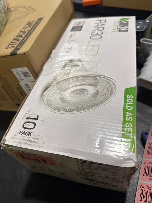 Photo 1 of Sunco 10 Pack PAR30 LED Bulbs, Flood Light Outdoor Indoor CRI90, 11W-75W, Dimmable, 5000K Daylight, 850 LM, E26 Base, Wet-Rated, Super Bright, IP65 Waterproof, UL.