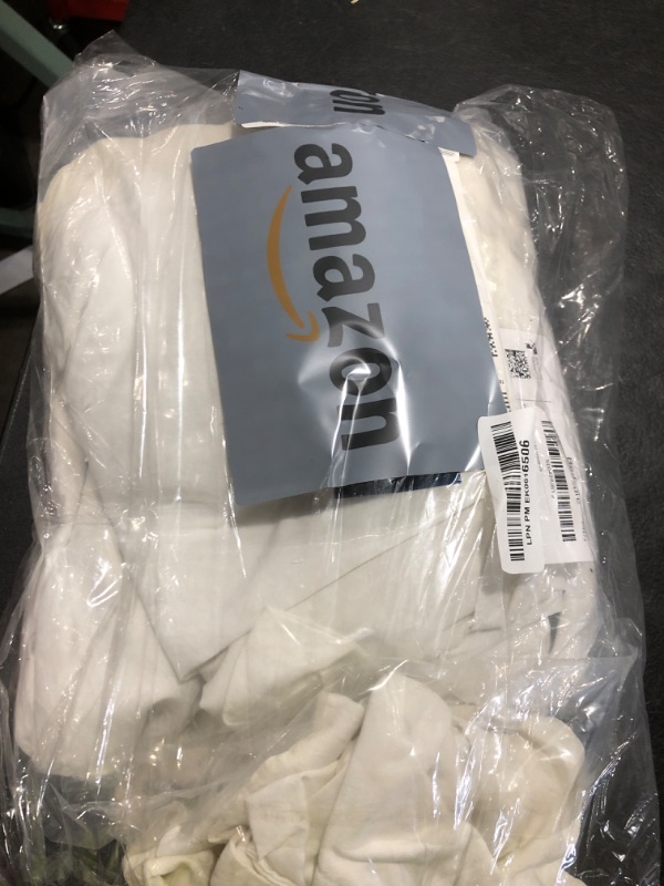 Photo 1 of Bedsure Duvet Cover Oversized King Size - Soft Double Brushed Bedding Set for Kids & Adults, Zipper Closure, 3 Pieces, Includes 1 Duvet Cover (120"x98") & 2 Pillow Shams, NO Comforter, White