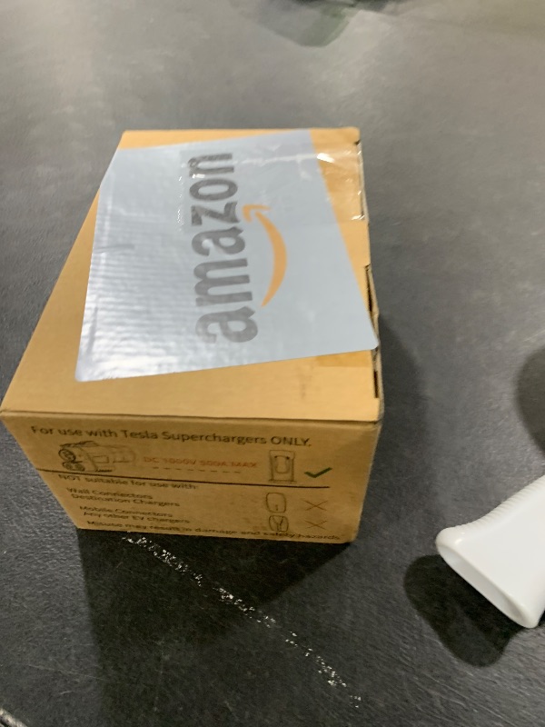 Photo 1 of NACS to CCS Adapter, Fit for Tesla Supercharger to CCS1 Electric Vehicle Adapter, 500A 1000V TSL Charger Adapter for CCS1 EVs, for Ford EVs, GM, Rivian and V3/V4 DC Fast Charging Stations