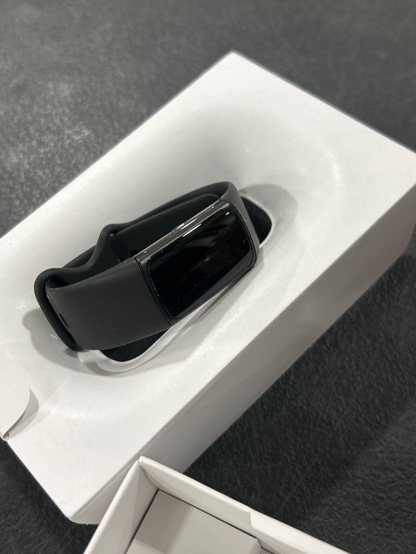 Photo 1 of Fitbit Charge 6 Fitness Tracker with Google apps, Heart Rate on Exercise Equipment, 6-Months Premium Membership Included, GPS, Health Tools and More, Obsidian/Black, One Size (S & L Bands Included)